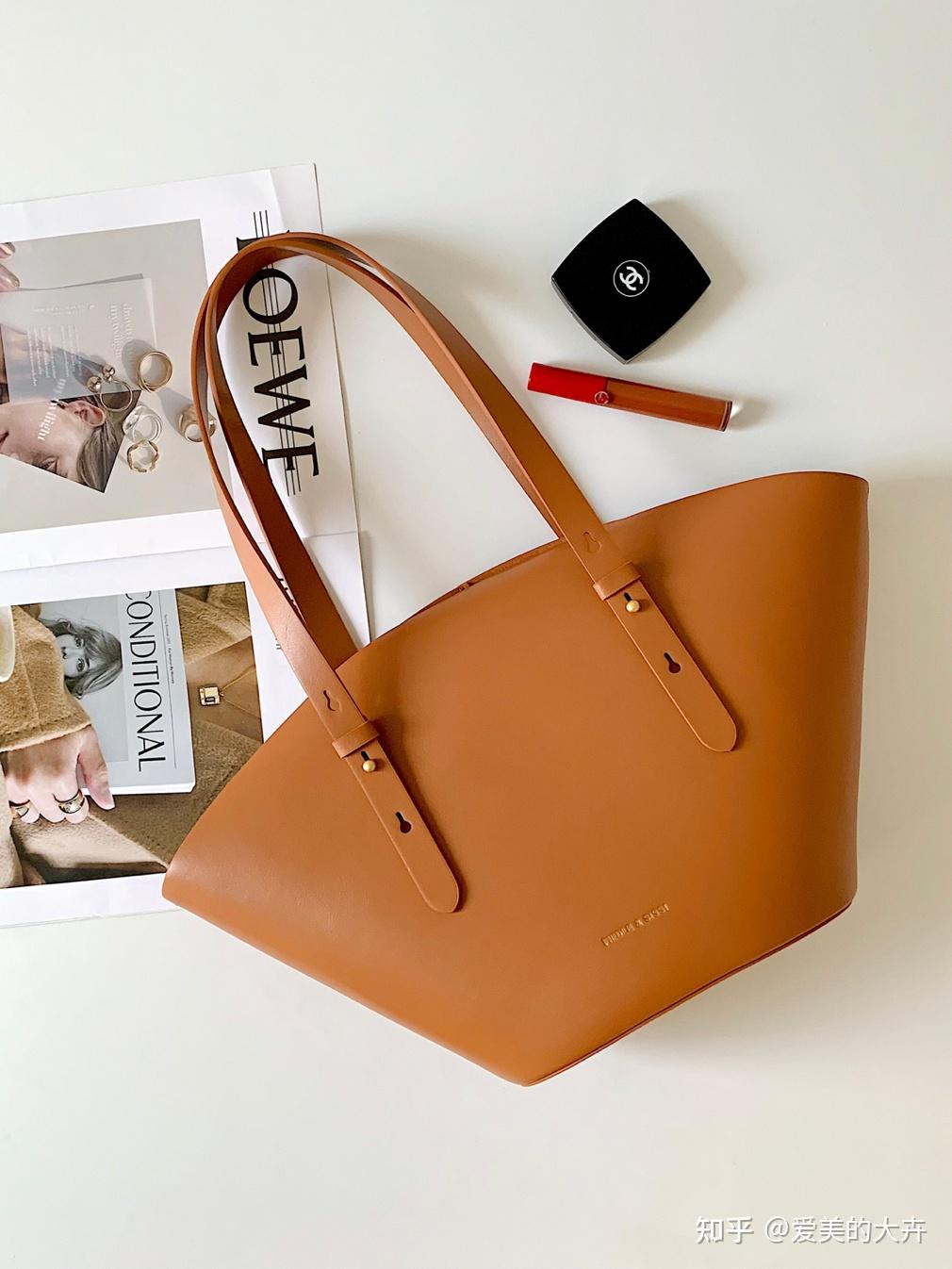 女包轻奢品牌推荐_女生包包品牌排行_时尚包包