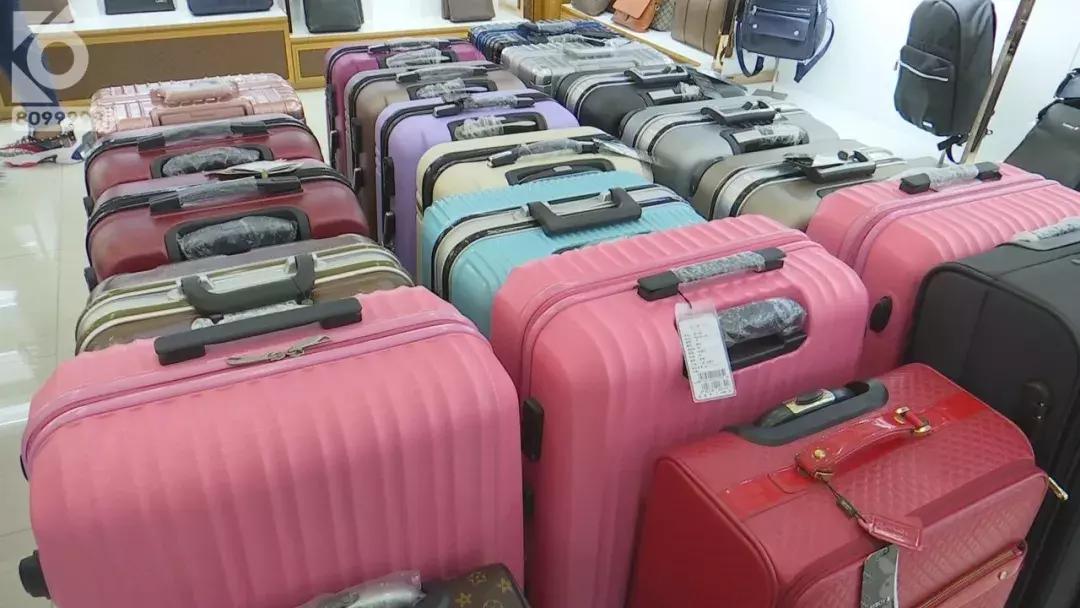 密码行李箱开锁技巧_密码行李箱_行李箱万能密码