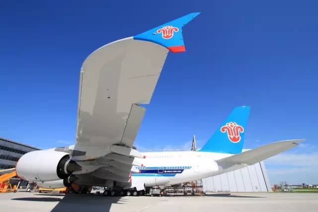 中国国际航空留学生托运行李政策_国航行李额度调整影响留学生_出国行李箱最大尺寸是多少?