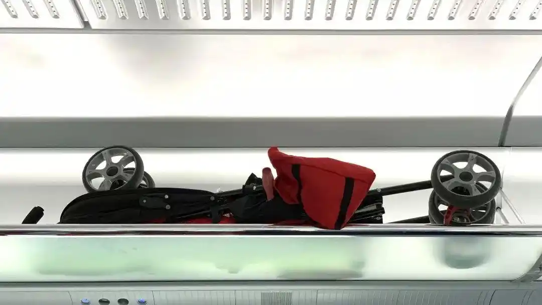 高铁行李架使用指南_高铁上行李箱应该放在哪儿_高铁行李放置规范