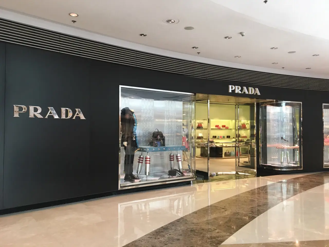 男士斜挎包品牌排行榜_高端男士斜挎包推荐_男士斜挎包品牌排行榜前十名