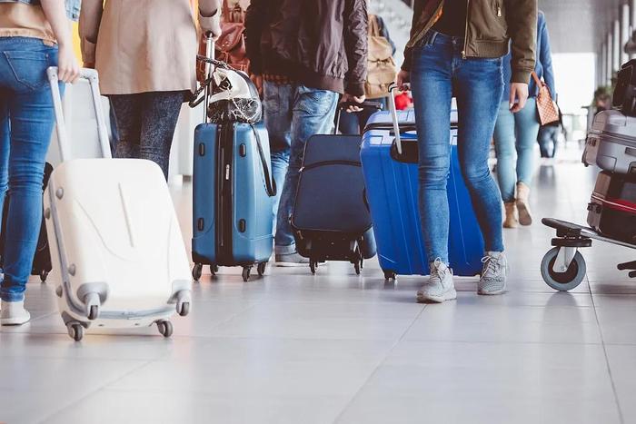 航空行李箱尺寸要求_三超行李进客舱专项治理_春秋航空超规行李费